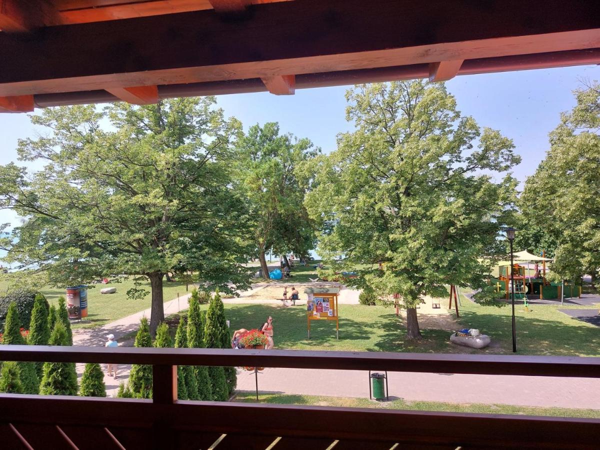 Foeveny Apartmanok Balatonfůzfő Zewnętrze zdjęcie