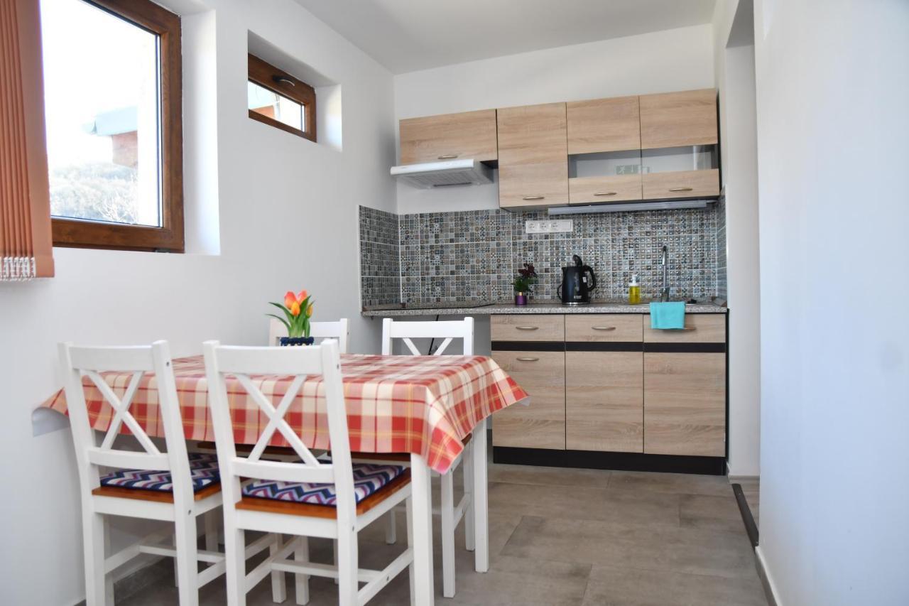 Foeveny Apartmanok Balatonfůzfő Zewnętrze zdjęcie